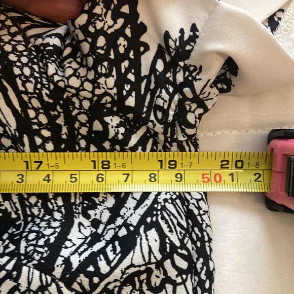 NWT Nine West Wild Plum Blazer, Size 8. Shell included. - Picture 14 of 15